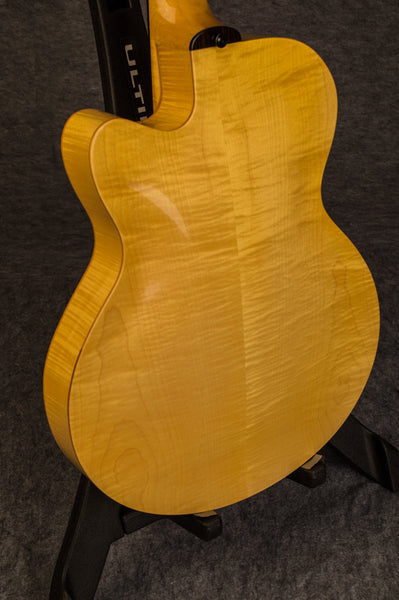 Pizzarelli custom archtop 