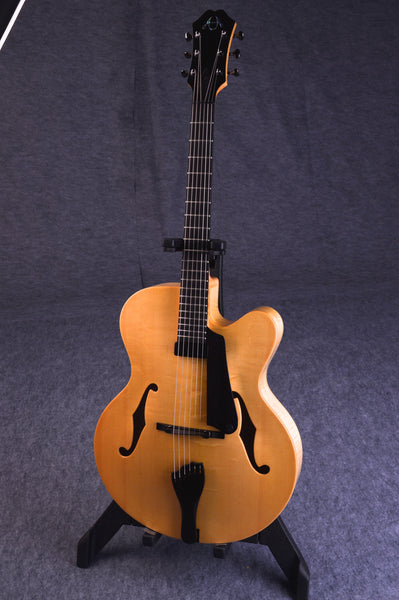 SOLD - American Archtop Dream 17"
