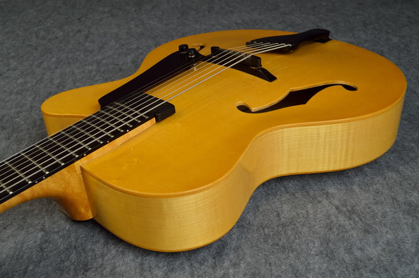 archtop guitar blonde 