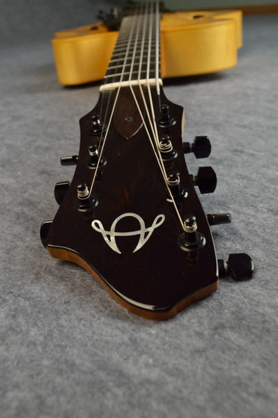 archtop jazz guitar 7 string headstock